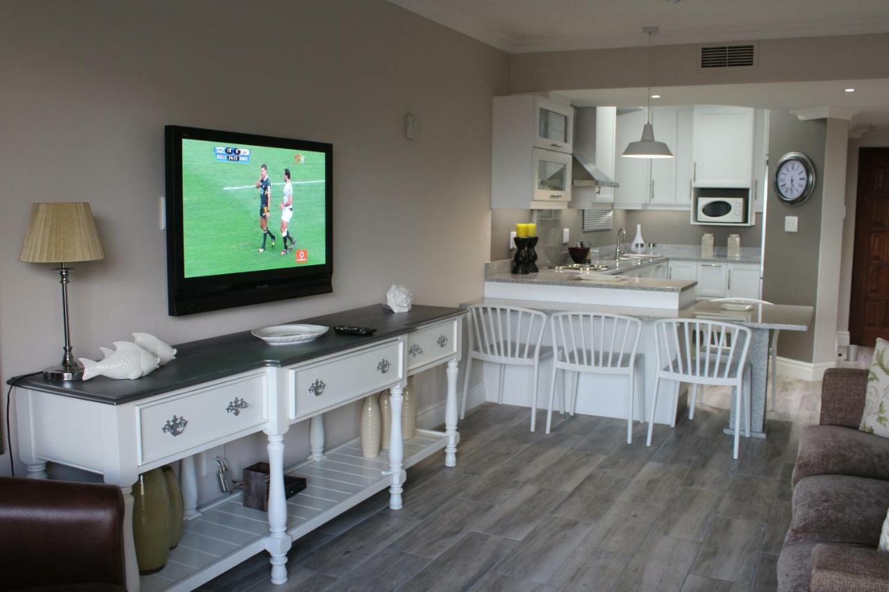 Beachfront Luxury @ Umhlanga Apartment Durban